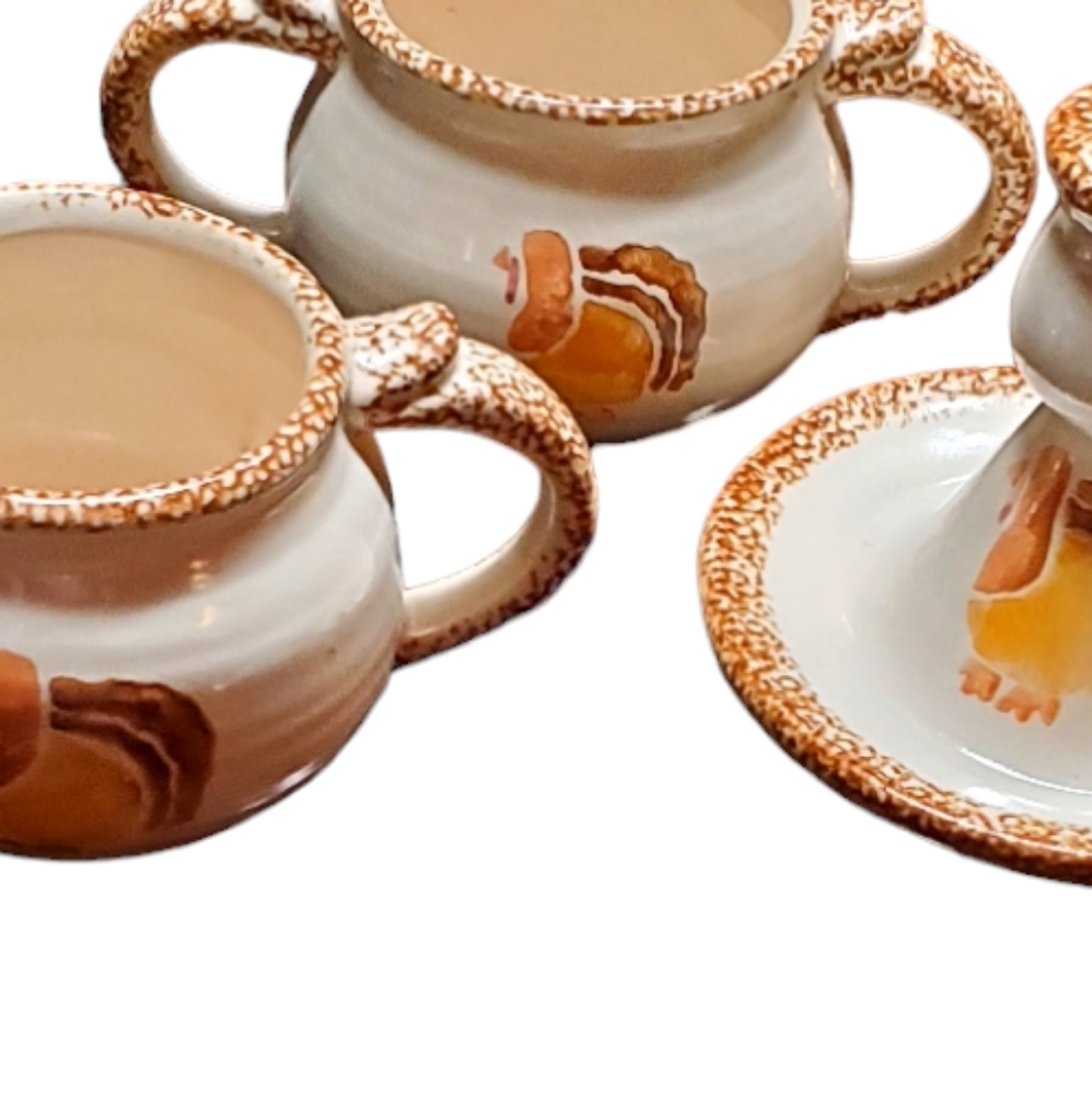 THANKSGIVING LOOMCO SUGAR AND CREAMER  AND CANDLE STICK HOLDER